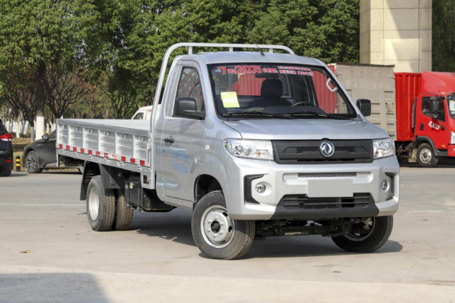 4万多能买的“货车” 现在买还直补2000元,东风小康D71长5710mm一次能拉1775公斤